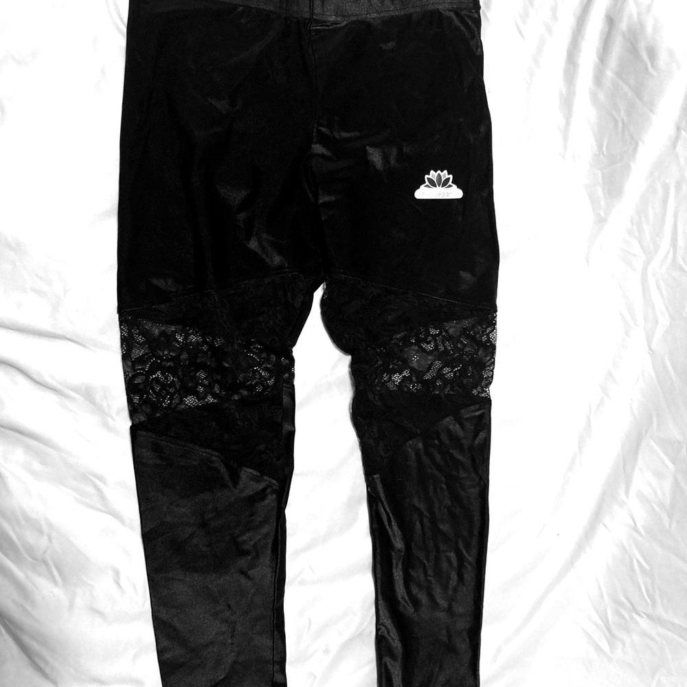 Lotus Lace Black Leggings